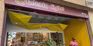 Fachada de la sede de Por Talento Digital