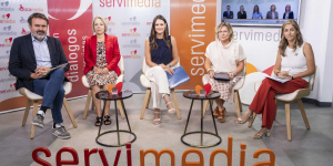 Foto de la presentación en Servimedia