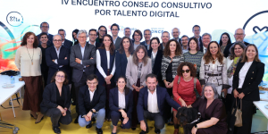 Foto de familia de la reunión celebrada en Por Talento Digital