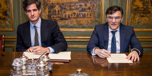Foto de los firmantes del acuerdo
