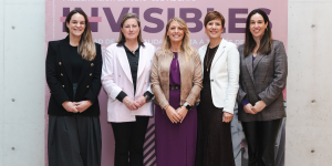 Foto de los intervinientes en la presentación