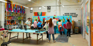 Obra realizada con la colaboración de los trabajadores de Fundación ONCE