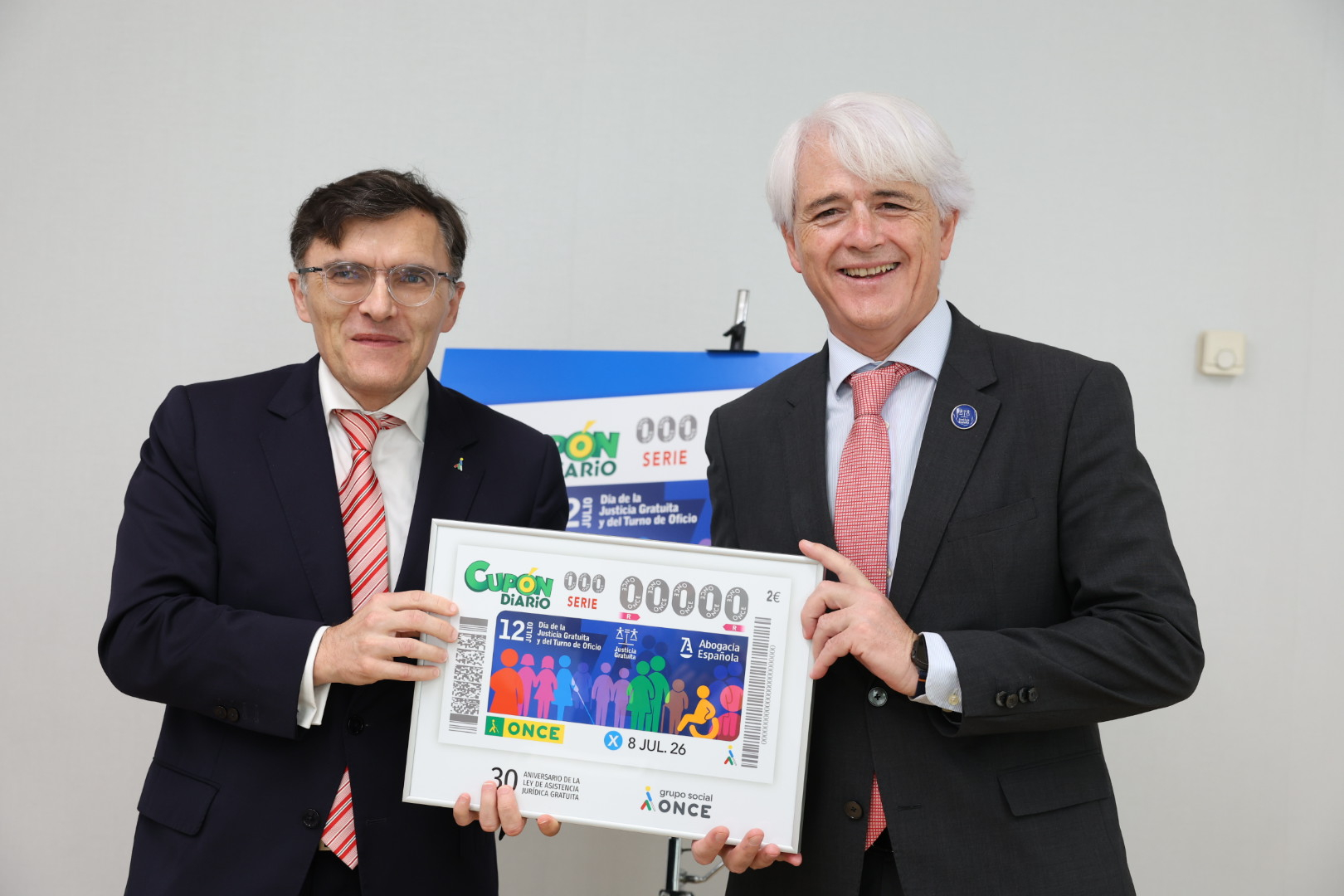 Foto entrega cupón