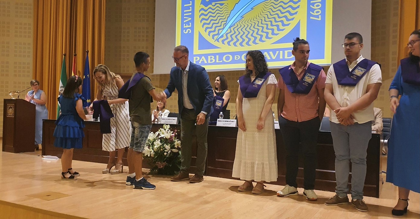 Fotografía del acto de graduación en la Universidad