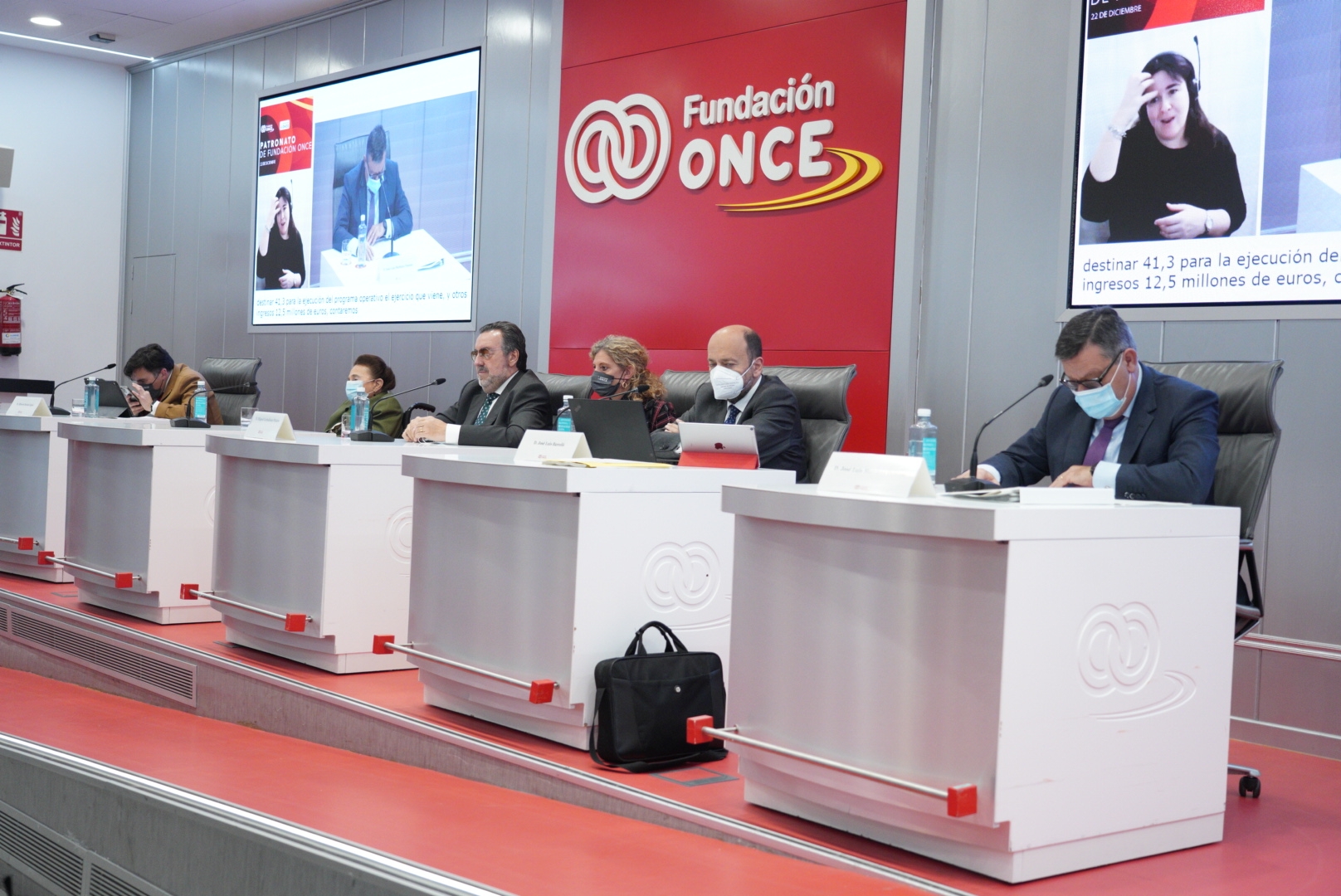 Fotografías de la reunión del Patronato en la sede de Fundación ONCE