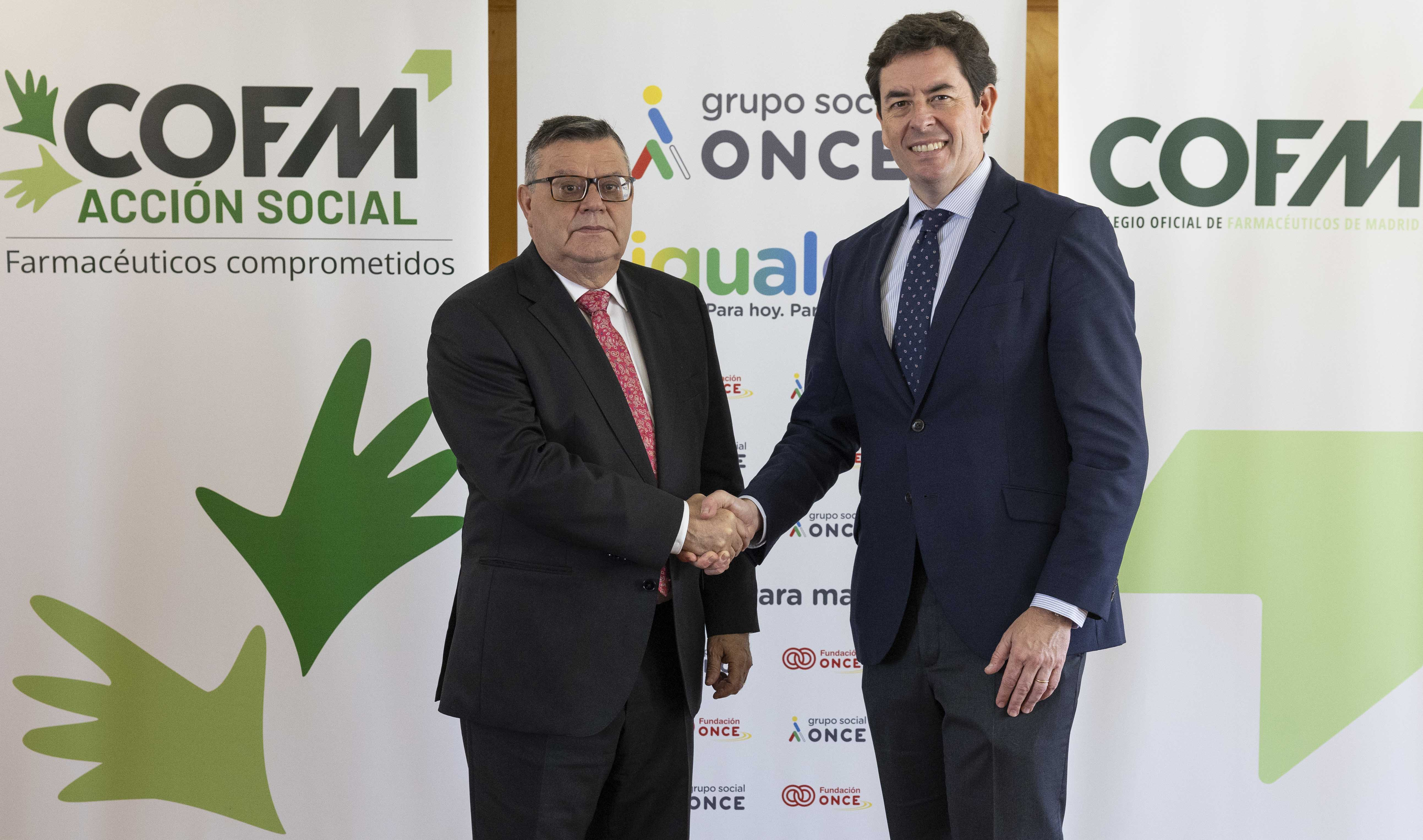 Foto de los firmantes del acuerdo