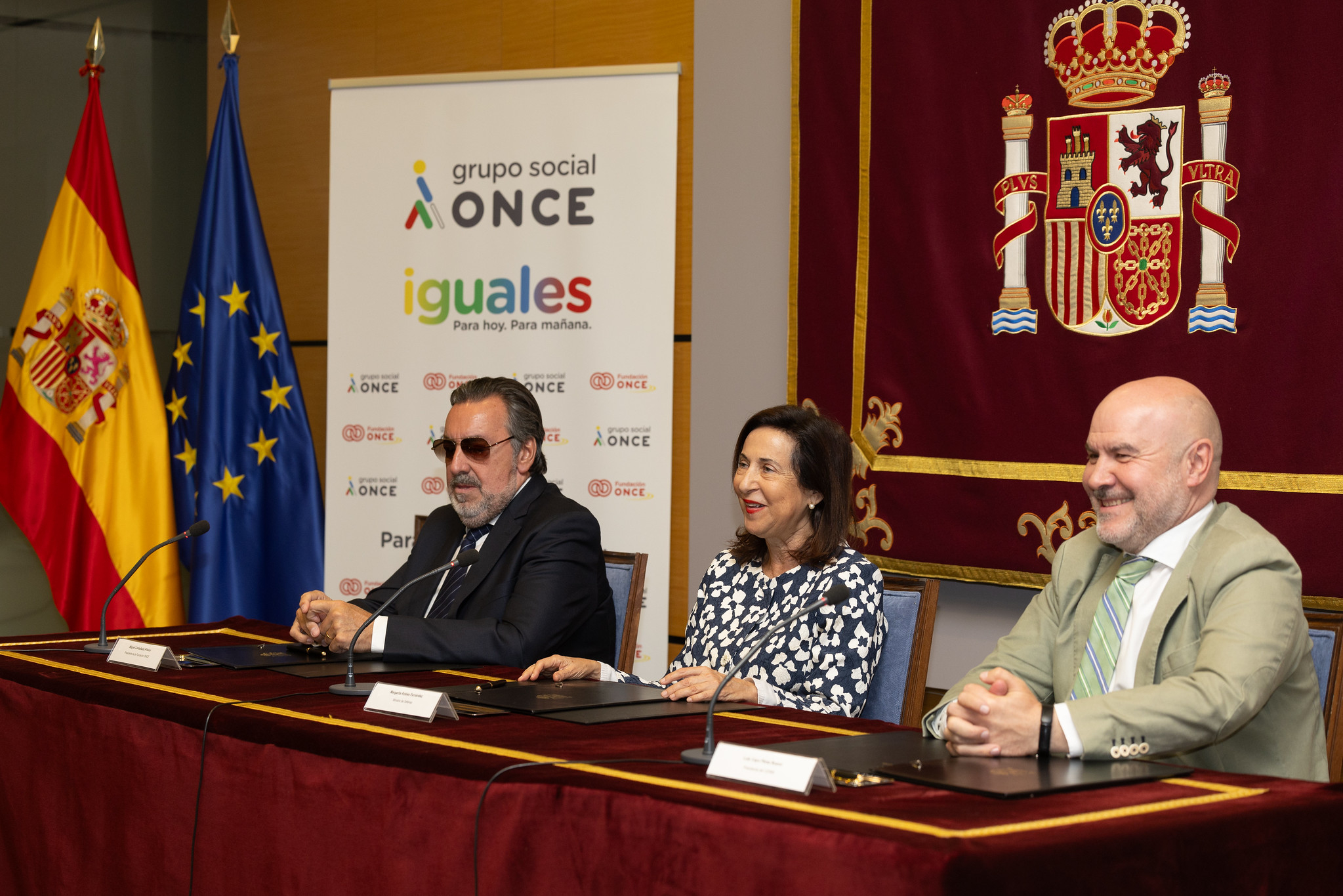 Foto de los firmantes del acuerdo