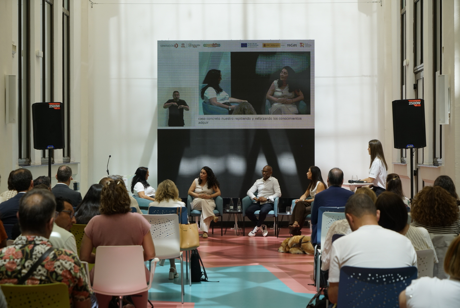 Foto de la presentación de Esenciales en Málaga