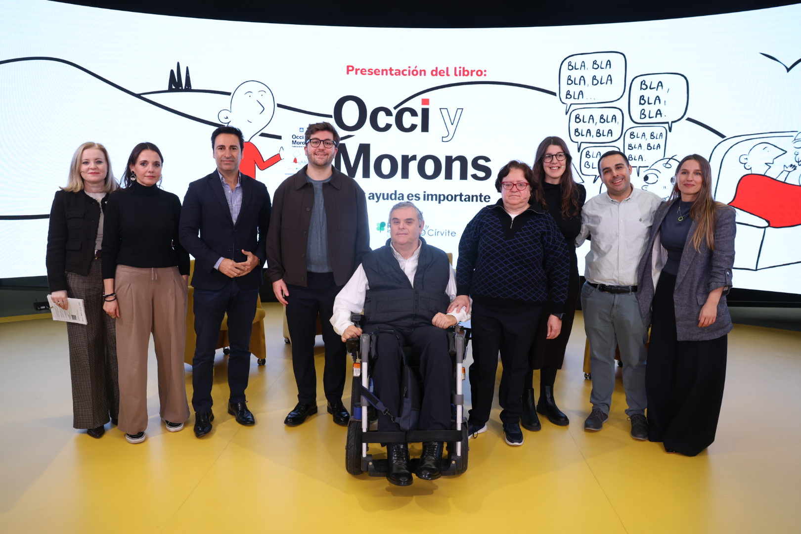 Foto de familia del acto de presentación en Por Talento Digital