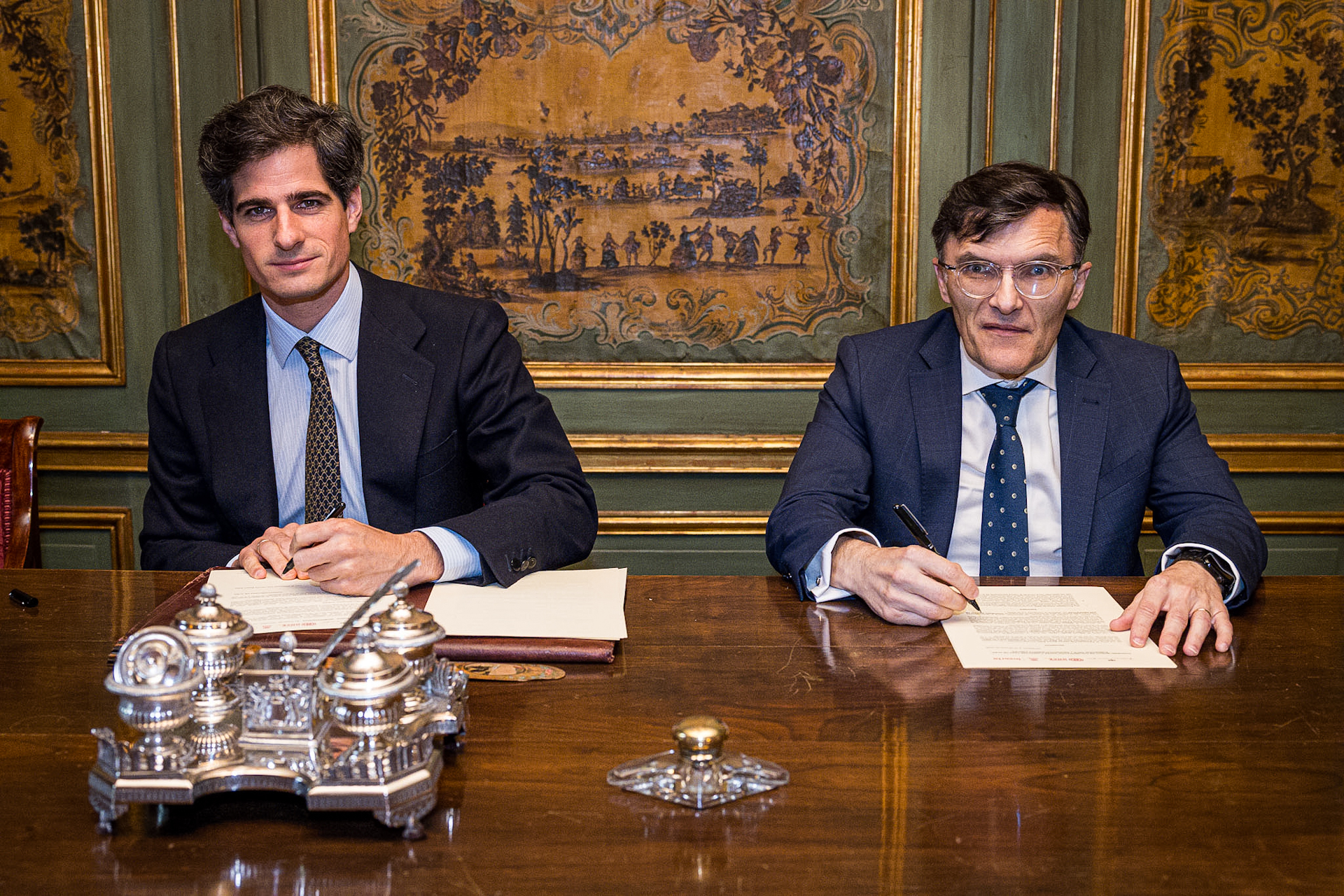 Foto de los firmantes del acuerdo