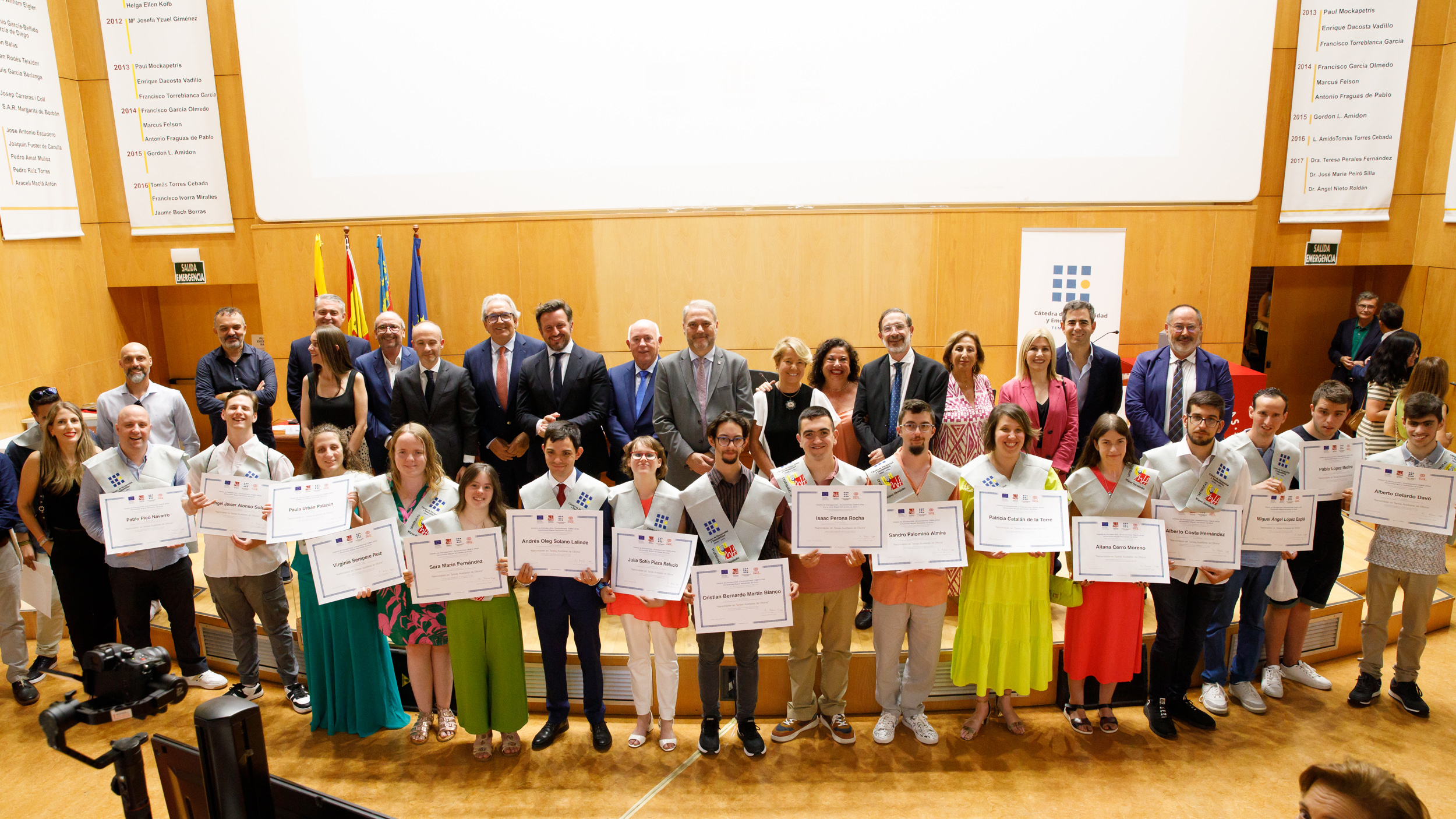 Foto de graduación de la pasada edición