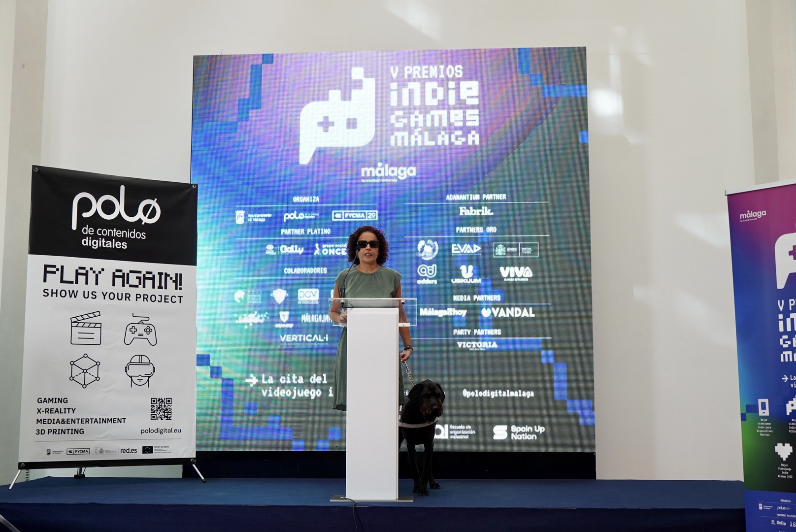 Fotografía de la presentación con la presencia de Fundación ONCE