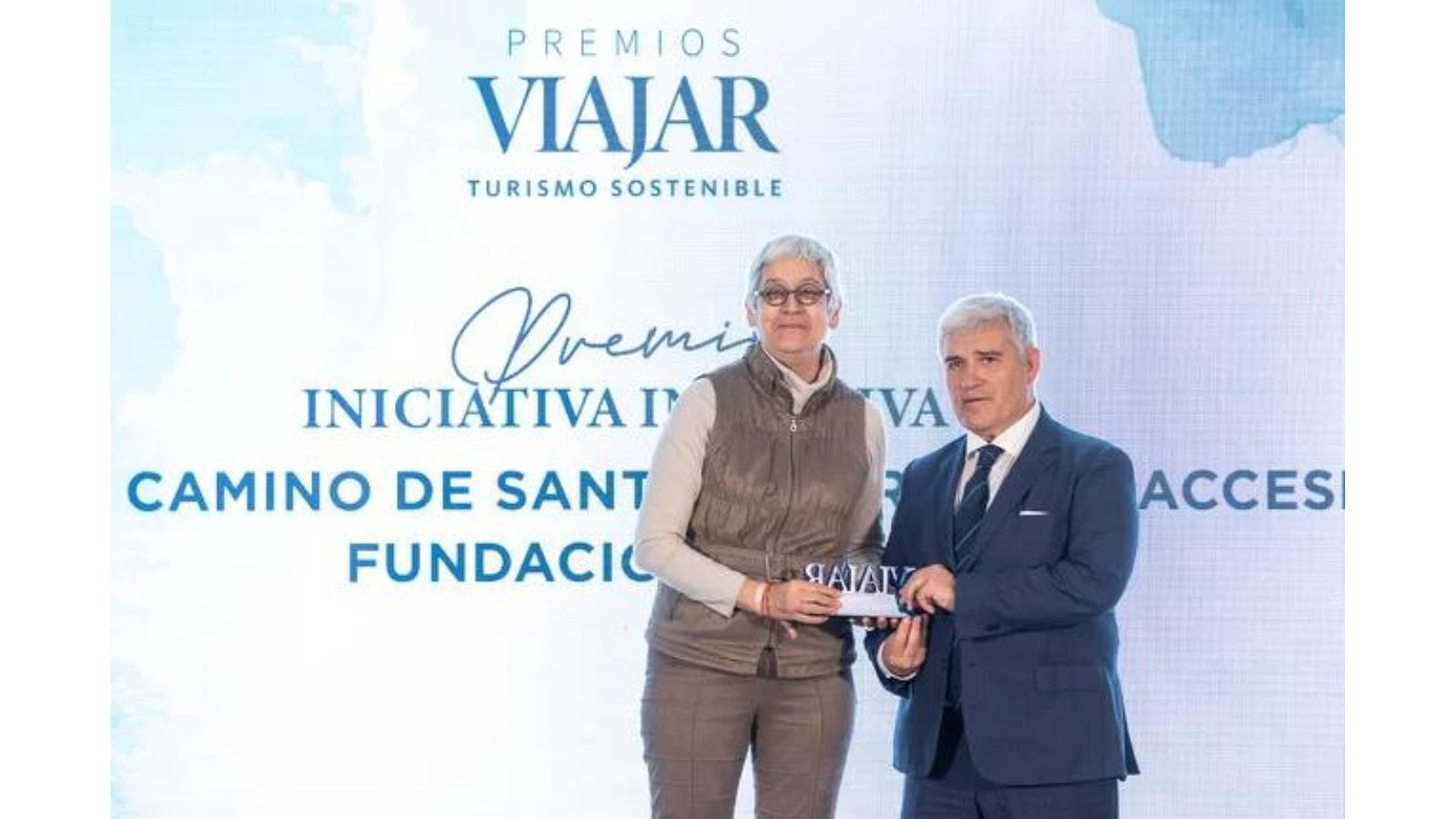 Fotografía del acto de entrega de premios que recoge Mercé Luz, responsable del proyecto en Fundación ONCE