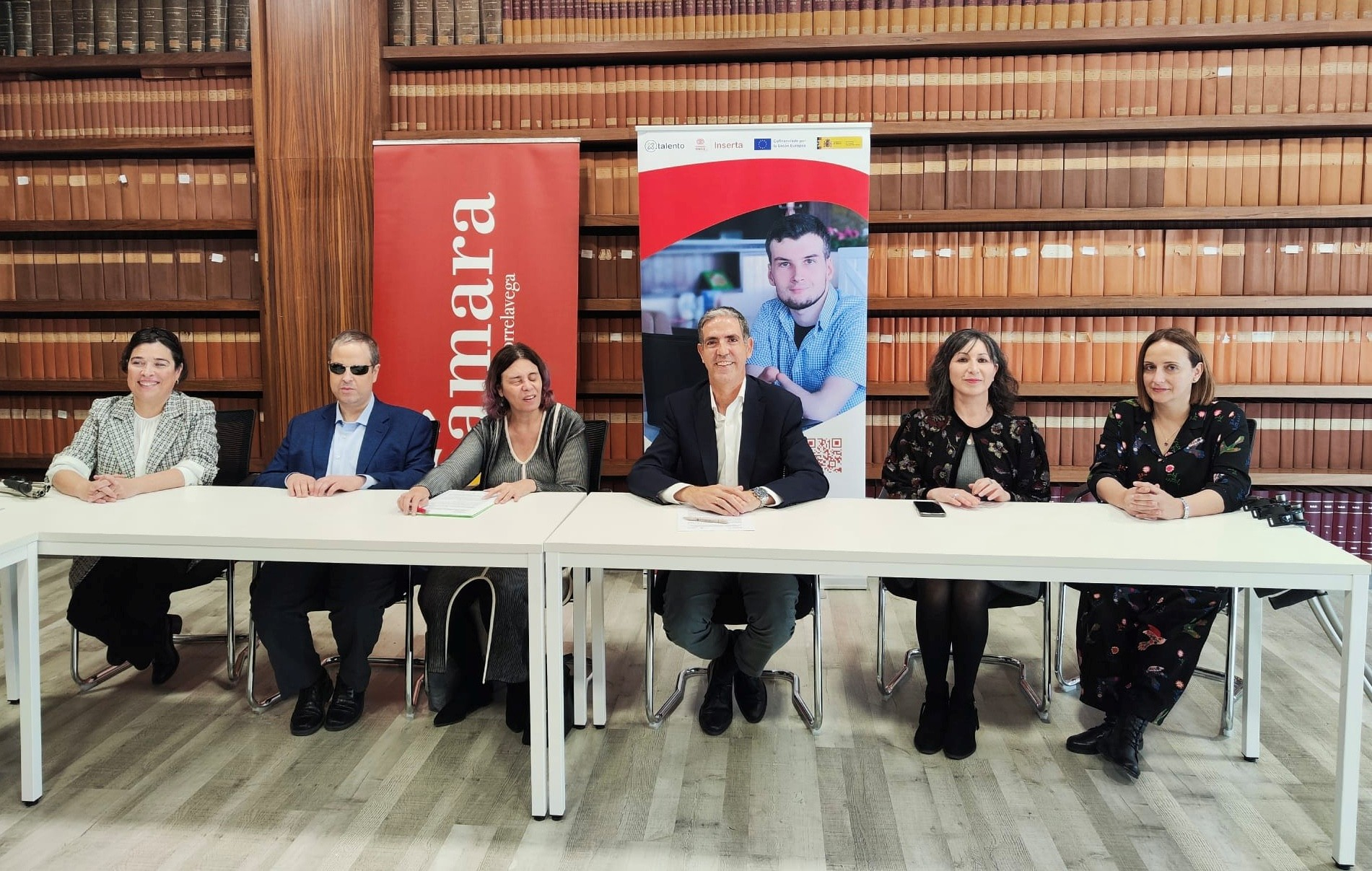 Momento de la firma del convenio