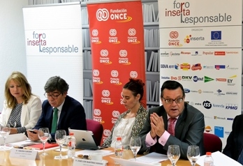 Foto de los integrantes de la mesa de clausura del Foro Inserta de Fundación ONCE