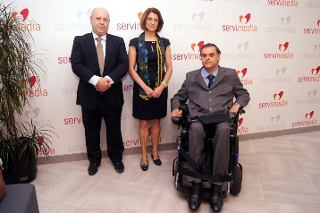 Foto de familia de la presentación del Manual de Turismo Accesible de OMT y Fundación ONCE