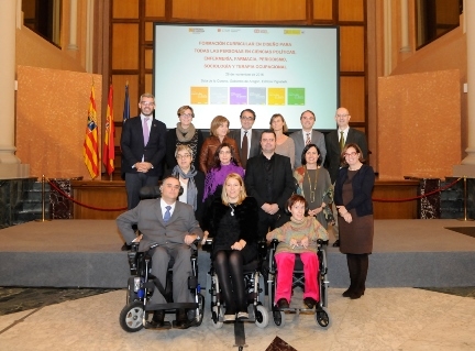 Foto de familia tras la presentación