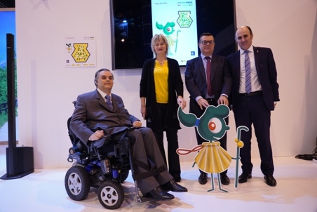 Foto de familia de las personas que han participado
