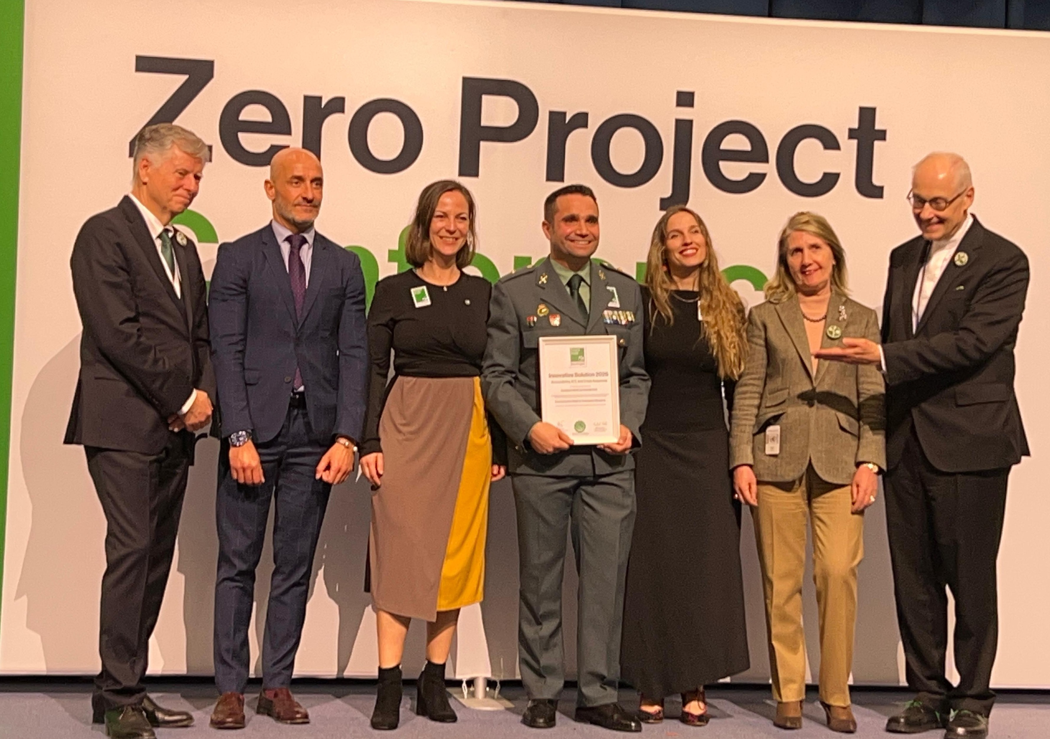 Foto del acto de entrega del reconocimiento