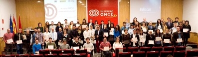 Foto de familia becados 2016