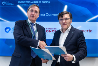 Foto de los firmantes del acuerdo