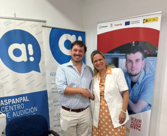 Foto del acto de presentación del acuerdo