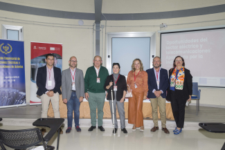 Foto de grupo de los intervinientes en la jornada