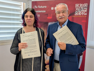 Foto de los firmantes del acuerdo