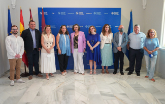 Fotografía de los asistentes a la firma del convenio de Fundación ONCE con la Universidad