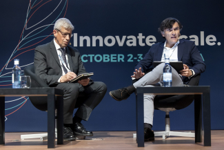 Momento de la intervención de Alberto Durán