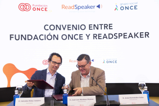Foto de los firmantes en 'Por Talento Digital' de Fundación ONCE