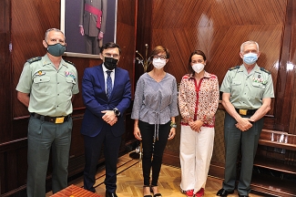 Foto de familia de la firma del acuerdo