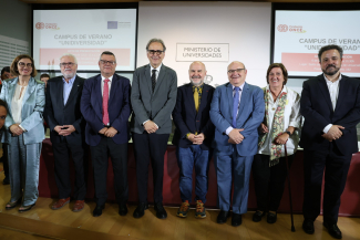 Foto de familia del acto de prensentación de los campus UniDiversidad de Fundación ONCE