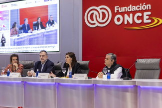 Fotografía de la mesa de inauguración del Congreso en Fundación ONCE