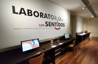 Foto del espacio creado bajo el lema 'Laboratorio de los sentidos'