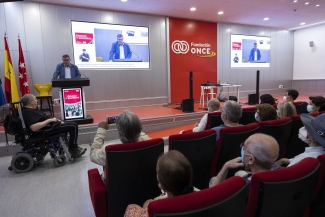 Foto del acto de presentación en Fundación ONCE
