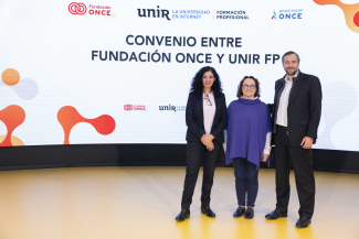 Fotografía de los firmantes del acuerdo