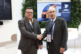 Fotografía de los firmantes del acuerdo