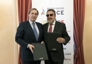 Foto de los firmantes del acuerdo