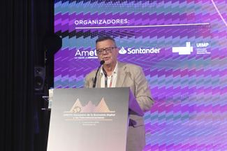 Foto de la intervención del director general de Fundación ONCE