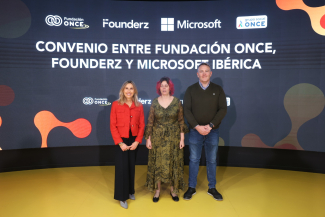 Foto de la presentación del acuerdo en Por Talento Digital