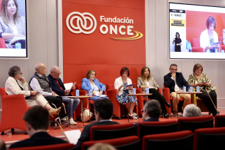 Foto del acto de presentación del estudio