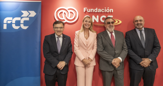 Foto del acuerdo firmado en la sede de Fundación ONCE