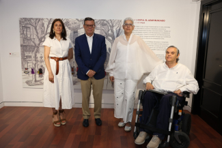 Foto de familia de la inauguración en 'Cambio de sentido'