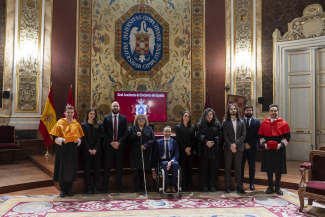 Foto de familia del acto de entrega de premios