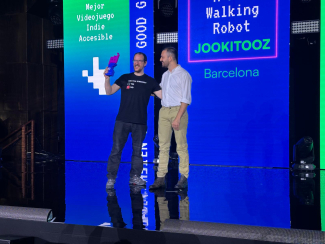 Momento de la entrega del premio