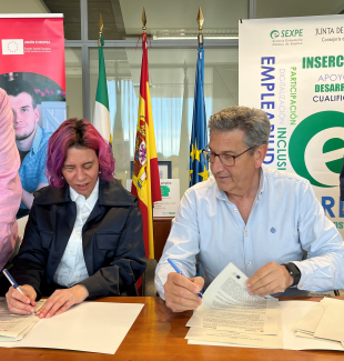 Fotografía de los firmantes del acuerdo