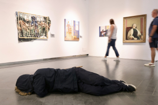 Foto de la obra 'Solo' expuesta en la Bienal de Fundación ONCE