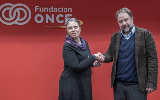 Foto de los firmantes del acuerdo en la sede de Fundación ONCE
