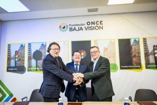 Foto de los firmantes